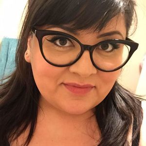 Meet your Posher, Abelina